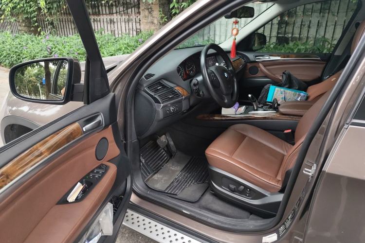 Used BMW X5 2011 xDrive35i Luxury Model Driver Seat