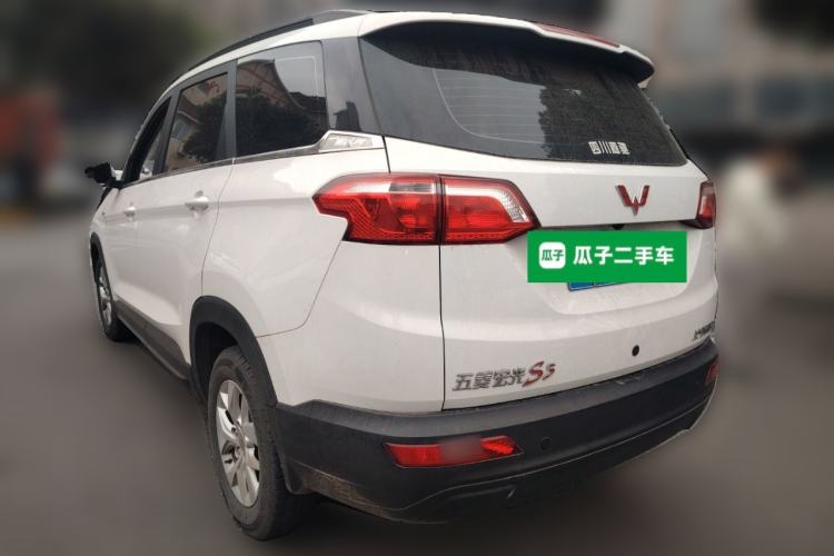 Used Wuling Hongguang S3 2018 1.5T Manual Comfort Model China V Standard