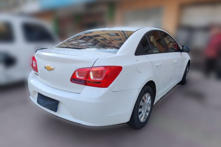 Used Chevrolet Cruze 2015 1.5L Classic SL MT Rear Right 45 Deg