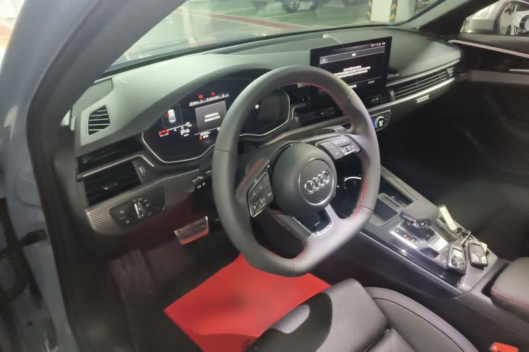 Used Audi A4L 2022 40 TFSI quattro RS Performance Package
