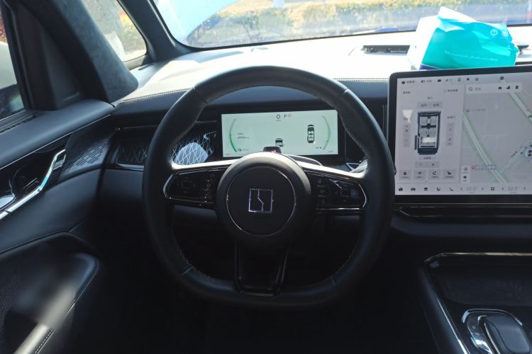 Used Zeekr 009 2022 WE Edition Steering Wheel