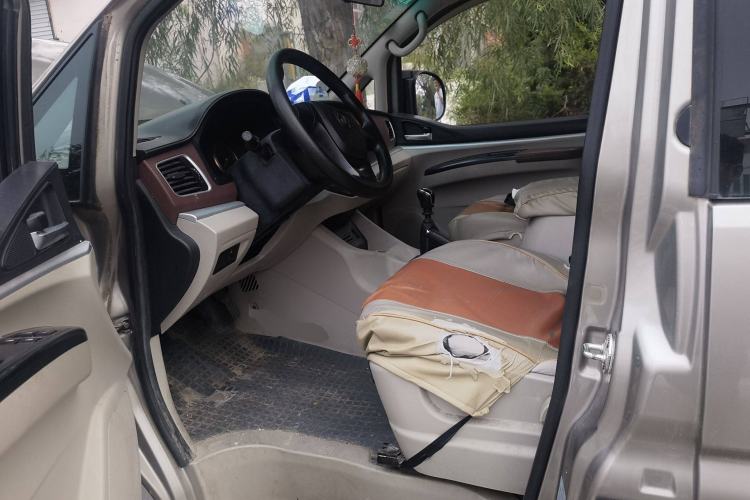 Used FORTHING Lingzhi 2019 M5L 2.0L 9-Seater Comfort Model Left Front Seat