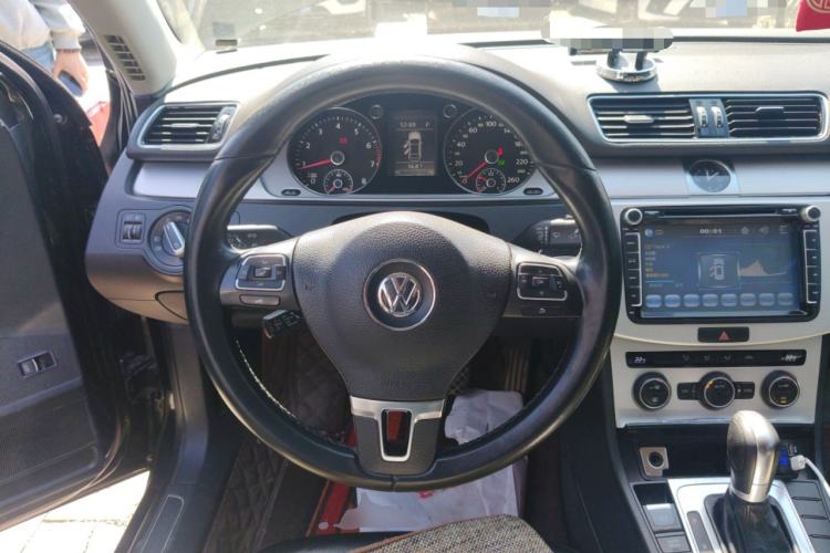 Used Volkswagen Magotan 2015 1.8TSI Advanced Model Steering Wheel
