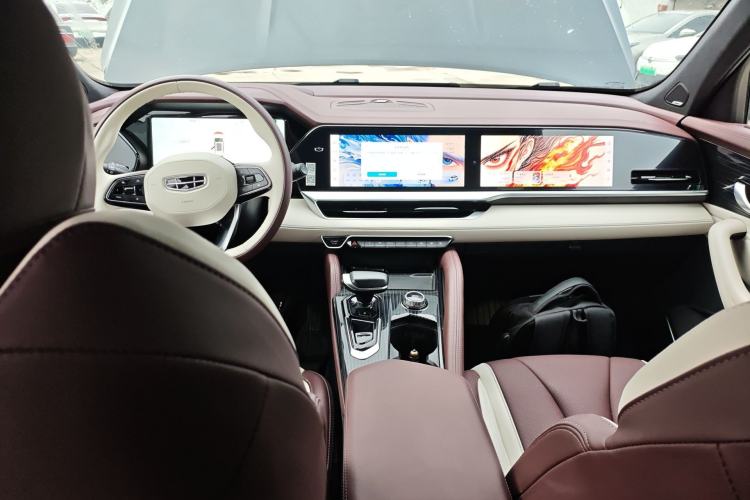 Used Geely Auto Monjaro L 2021 2.0TD DCT EVO Two-Wheel Drive Smart Luxury Version Center Console