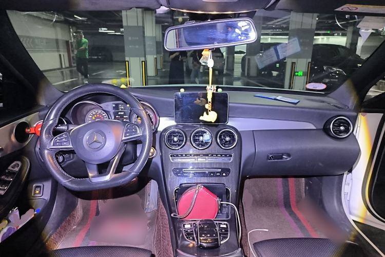 Used Mercedes-Benz C-Class 2016 C 200 Sport Edition Center Console