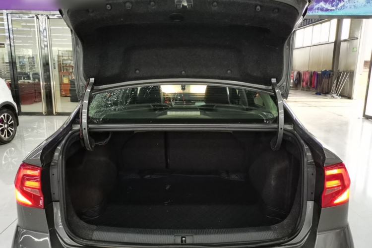 Used Volkswagen Bora 2016 1.6L Automatic Comfort Model

