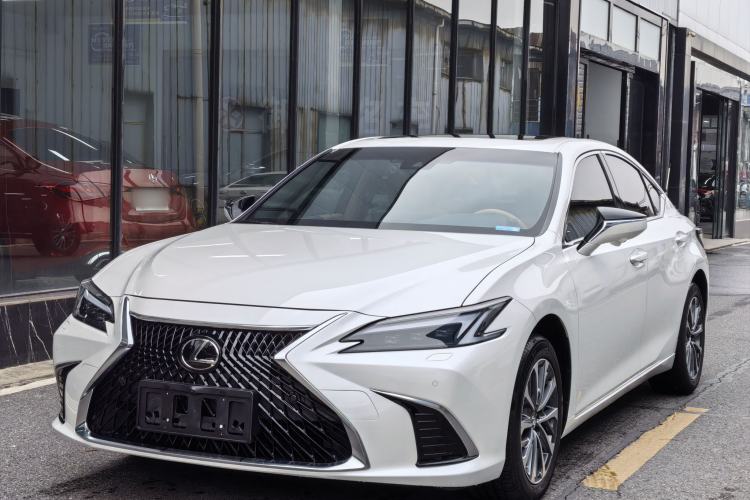 Used Lexus ES 2025 200 Premium Edition