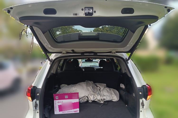 Used Toyota Highlander 2018 2.0T Four-Wheel Drive Luxury Version 7 Seats China VI Standard Trunk