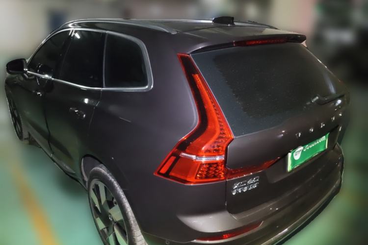 Used Volvo XC60 New Energy 2024 T8 Plug-in Hybrid Long-Range All-Wheel Drive Smart Luxury Edition
