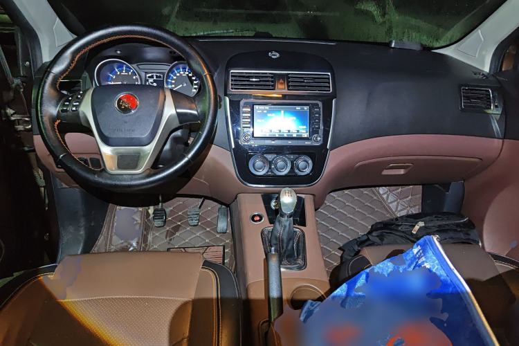 Used FORTHING Joyear X5 2016 1.6L Manual Luxury Model Center Console