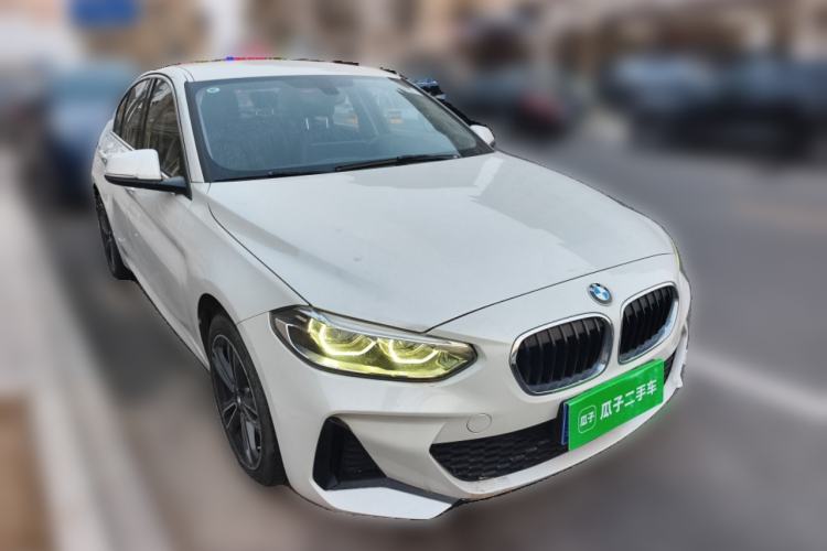 Used BMW 1 Series 2022 120i M Sport Edition Front Right 45 Deg