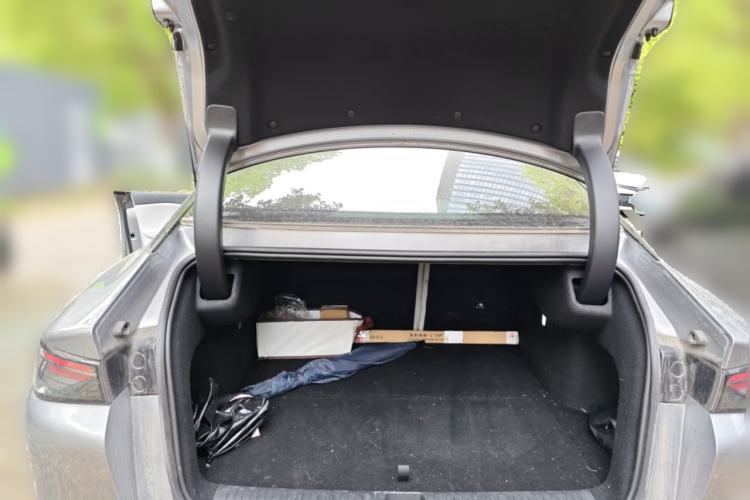 Used ARCFOX Alpha S5 2024 560MAX 185kW Trunk