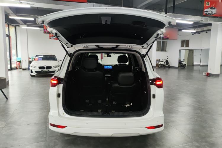 Used Wuling Victory 2020 1.5T CVT Flagship Edition Trunk