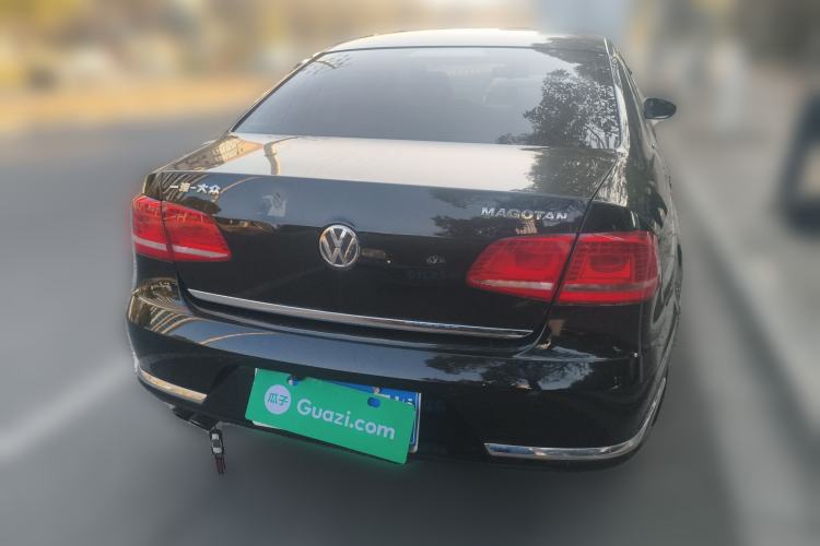 Used Volkswagen Magotan 2015 1.8TSI Luxury Model Rear