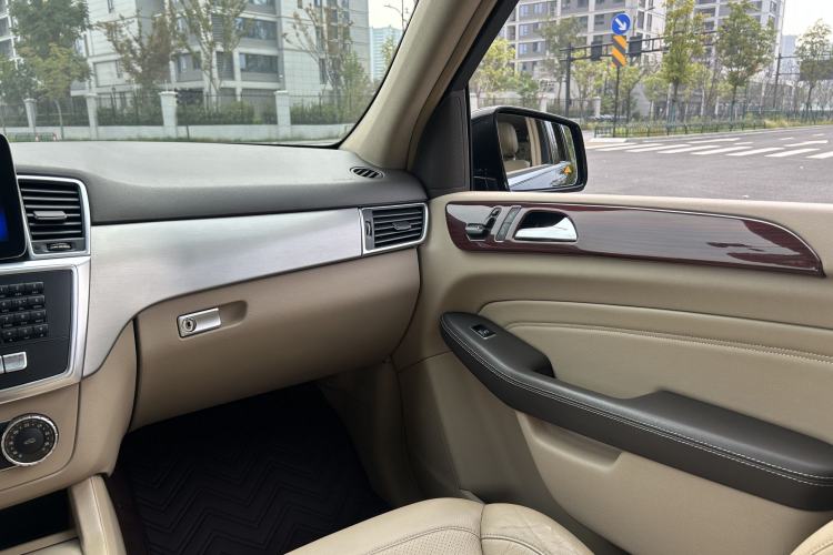 Used Mercedes-Benz M-Class 2015 ML 320 4MATIC