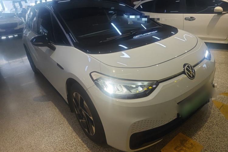 Used Volkswagen ID.3 2023 Upgraded Model Pure Intelligent Enjoyment Version Front Right 45 Deg