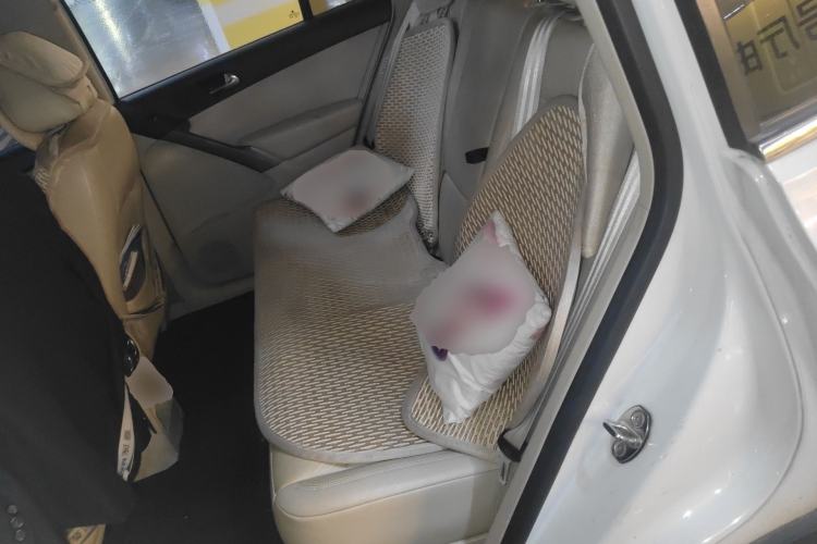 Used Volkswagen Tiguan 2010 1.8 TSI Automatic Two-Wheel Drive Trend Edition Left Rear Seat