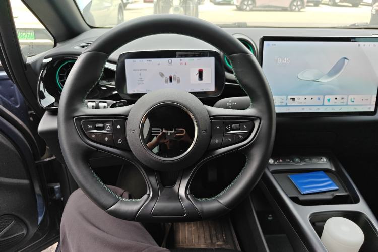 Used BYD Dolphin 2025 Intelligent Driving Version 410 km Fashion Edition Steering Wheel