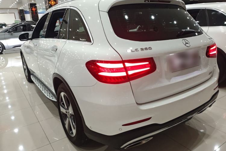 Used Mercedes-Benz GLC 2017 GLC 260 4MATIC Luxury Model