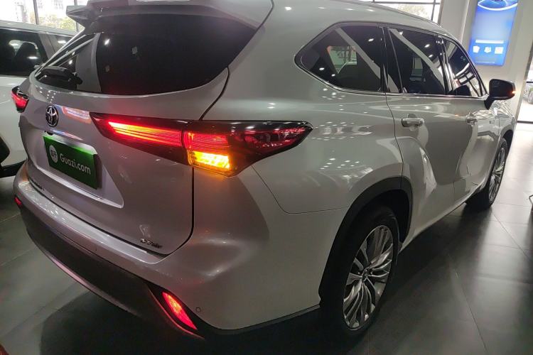 Used Toyota Highlander 2022 Dual-Engine 2.5L Four-Wheel Drive Prestige Version 7 Seats