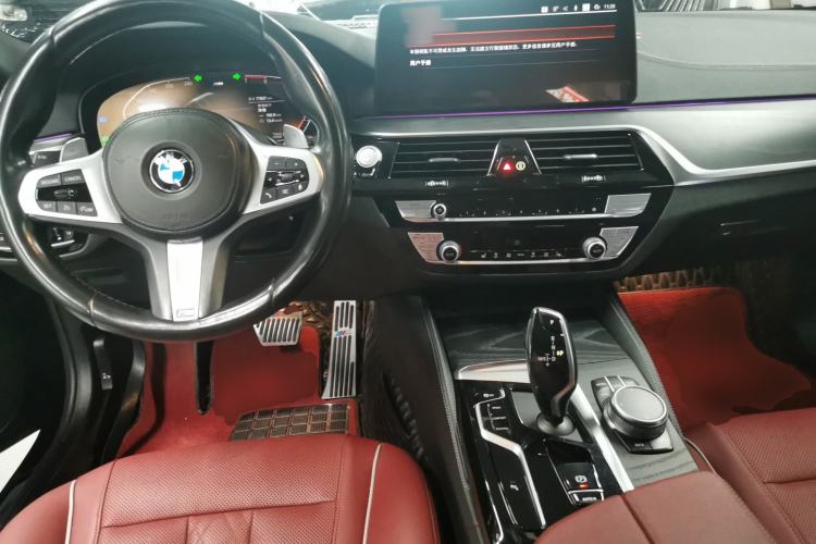 Used BMW 5 Series 2021 Facelifted 530Li Leading Edition M Sport Package
