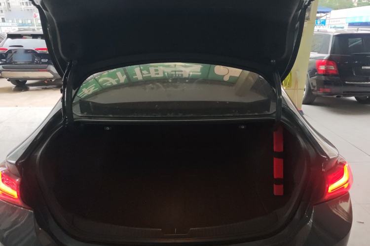 Used Chevrolet Malibu XL 2019 Redline 550T Automatic Sport Edition Trunk