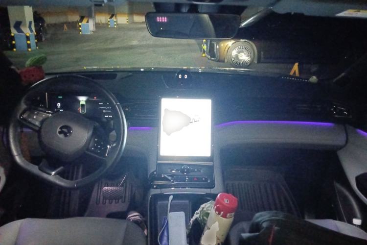 Used Nio ES6 2020 430 km Signature Edition Center Console