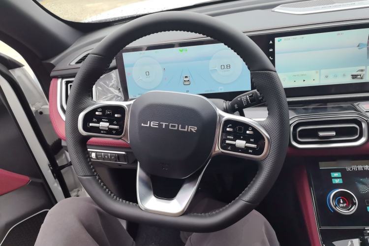 Used JETOUR X70 PLUS 2025 1.5T Luxury Edition 7-Seater