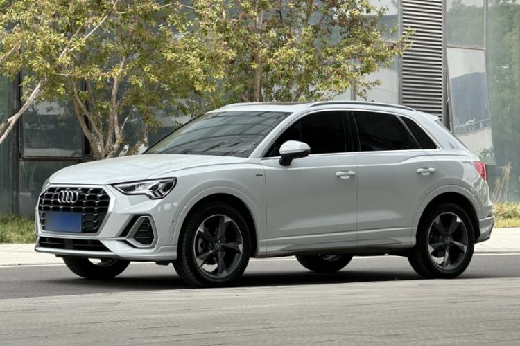 Used Audi Q3 2021 35 TFSI Fashion Dynamic Model
