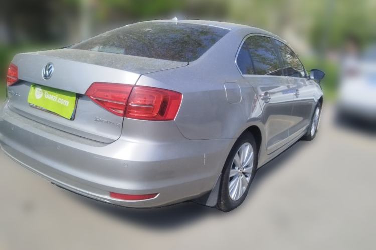 Used Volkswagen Sagitar 2015 230TSI Automatic Comfort Version
