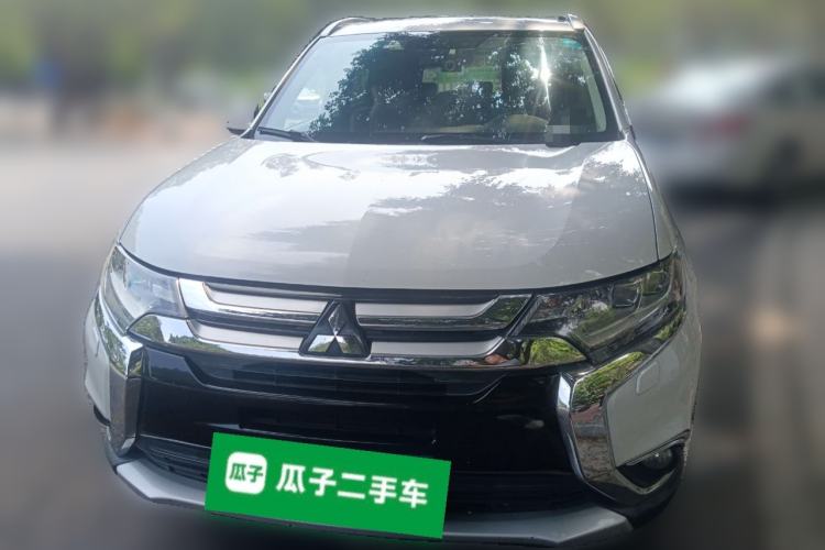Used Mitsubishi Outlander 2016 2.4L 4x4 Elite Edition 7-Seater