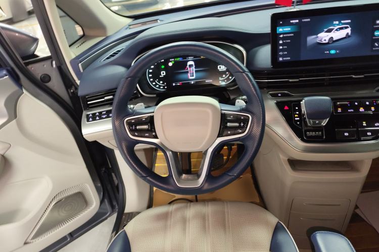 Used Roewe iMAX8 2022 400TGI Prestige Edition
