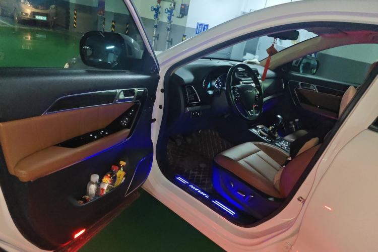 Used Haval H6 Coupe 2016 Blue Label 1.5T Manual Two-Wheel Drive Elite Model Driver Seat