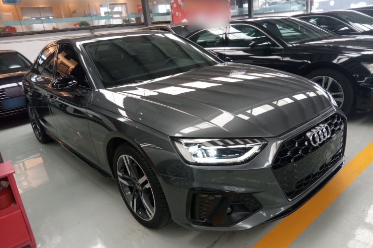 Used Audi A4L 2022 40 TFSI Luxury Dynamic Model
