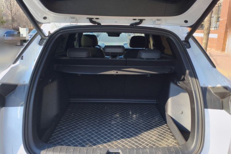 Used BYD Song L DM-i 2025 Intelligent Driving Version 112 km Beyond-Range Type Trunk