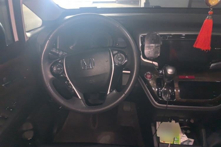 Used Honda Odyssey 2015 Updated Version 2.4L Smart Edition