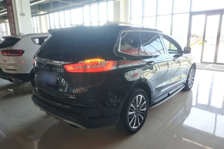 Used Ford Edge 2021 PLUS EcoBoost 245 Two-Wheel-Drive Titanium 7-Seater