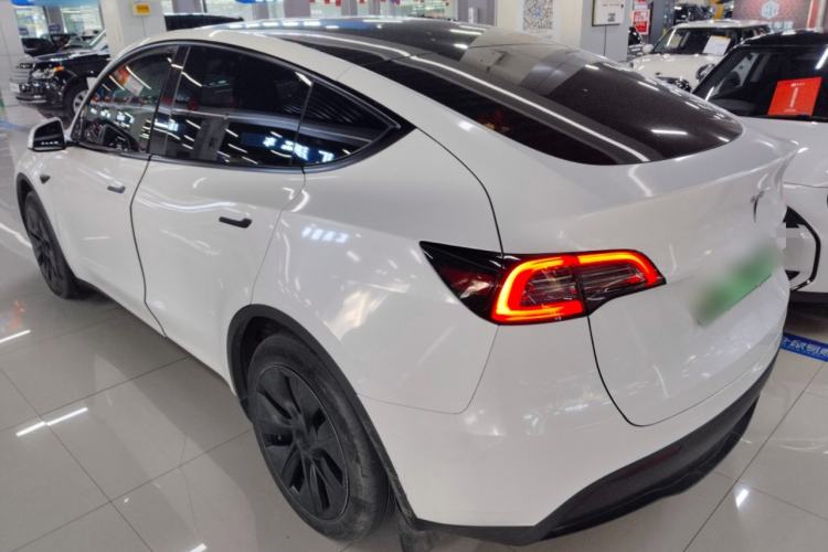 Used Tesla Model Y 2023 Rear-Wheel-Drive Version Rear Left 45 Deg