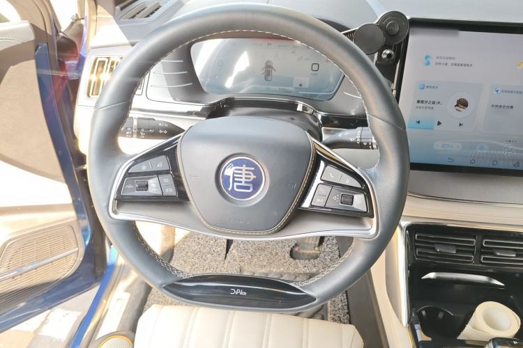 Used BYD Tang New Energy 2022 EV 635 km All-Wheel-Drive Flagship Model Steering Wheel