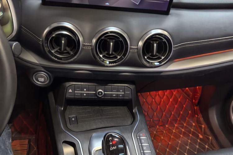 Used Wey VV6 2020 2.0T Four-Wheel Drive Zhiyu+
