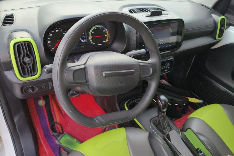 Used Roewe Clever 2021 302 km New Four-Seater Super-Efficient Version