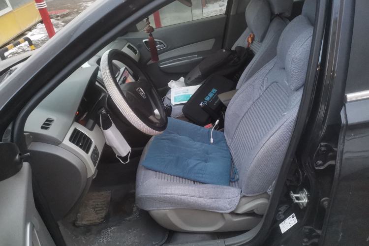 Used Baojun 630 2013 1.5L manual standard version