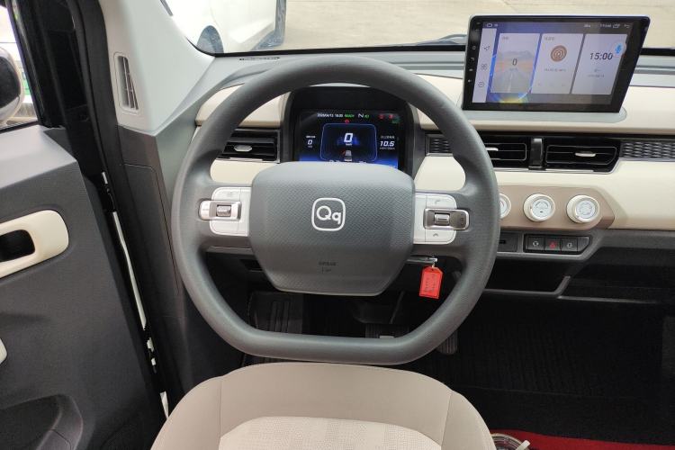 Used Chery QQ Ice Cream 2024 Edition Youth Version 205km Sundae Steering Wheel