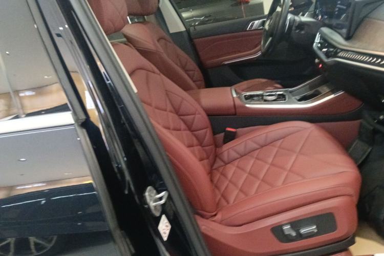 Used BMW X5 2023 xDrive 30Li M Sport Package