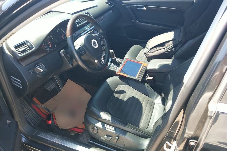 Used Volkswagen Magotan 2015 1.8TSI Prestige Model Left Front Seat