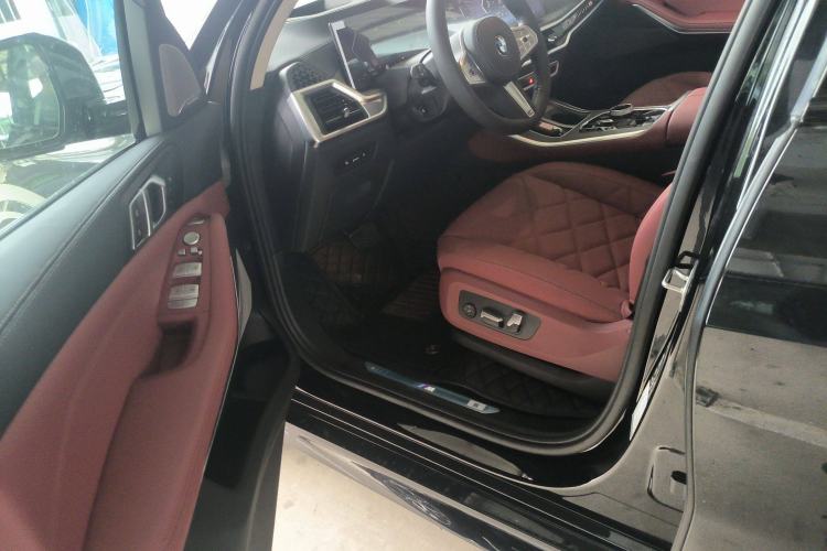 Used BMW X5 2023 xDrive 30Li Luxury M Sport Night Edition Package