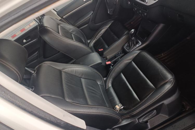 Used Volkswagen Tiguan L 2016 280TSI Automatic Two-Wheel Drive Silk Road Comfort Edition
