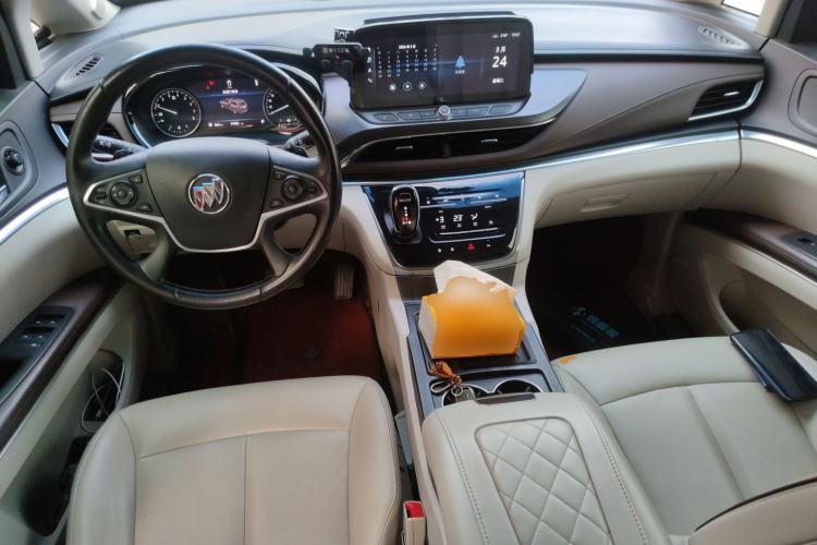 Used Buick GL8 2021 Land Cruiser Executive Class 652T Luxury Model
