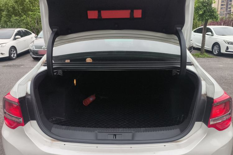 Used DS 5LS 2016 1.6T Comfort Edition THP160 Trunk