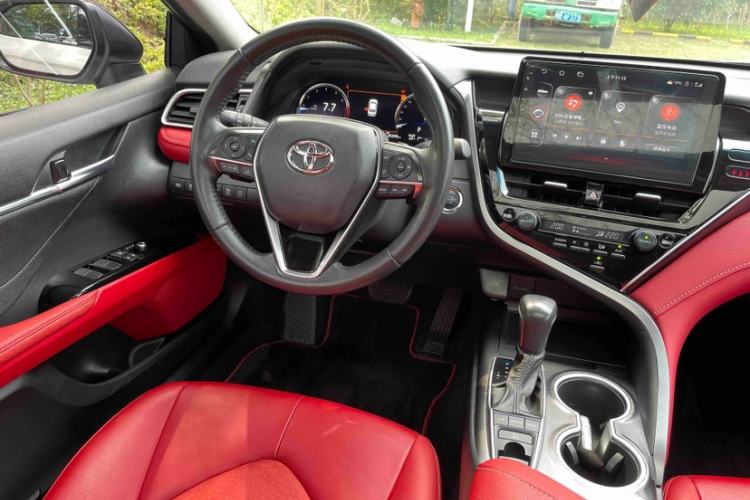 Used Toyota Camry 2022 2.5S Knight Edition Interior 2